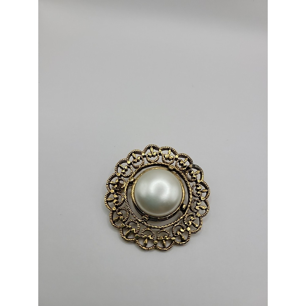 Vintage Brooch Pin Round White Cabochon Gold Tone Ornate Jewelry Costume